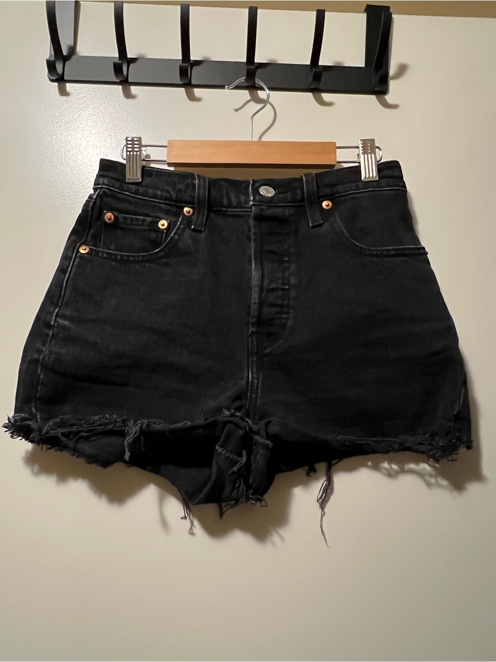 Levi’s ribcage high waisted Denim Shorts